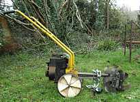 Motoculteur fixé avec ancre